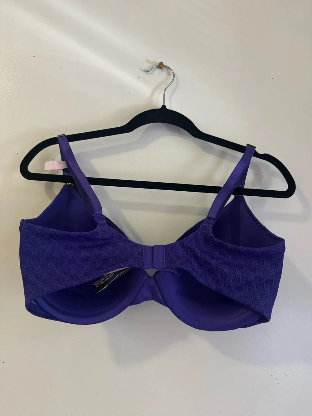 Victorias Secret smooth molded